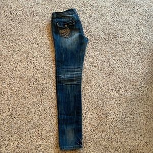 Almost Famous Jeans, 9